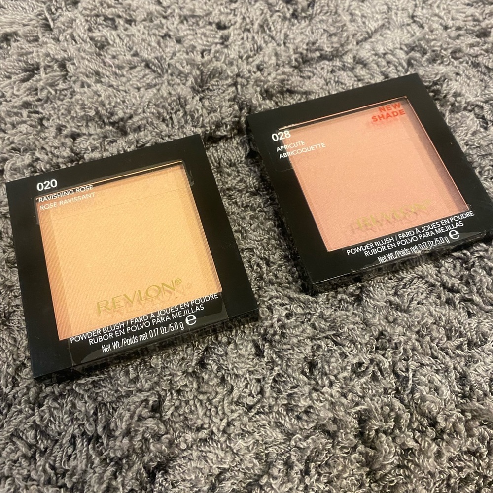 Revlon Powder Blush Duo — 020 Ravishing Rose (Peach) & 028 Apricotie (Pink)-Set